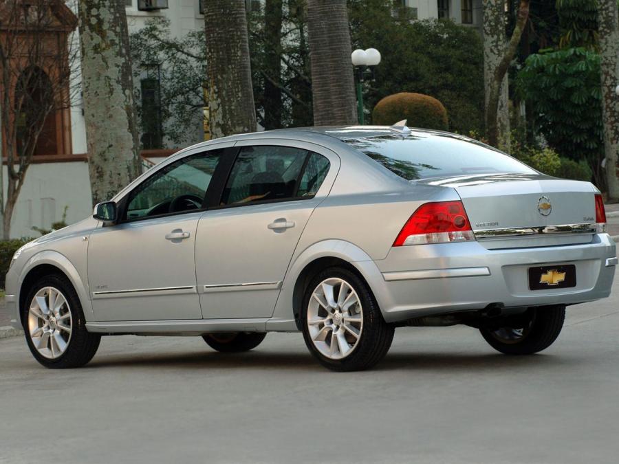 Chevrolet Vectra 2005 года  (фото 14 из 16)